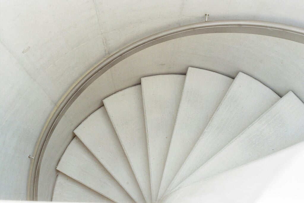 escada helicoidal de concreto