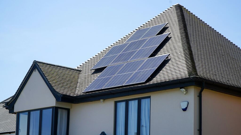 como funciona a energia solar residencial