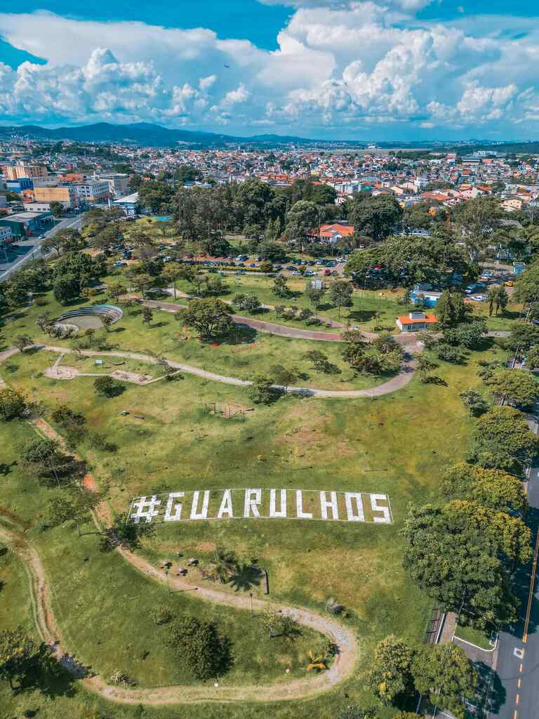 Quantos bairros tem em Guarulhos