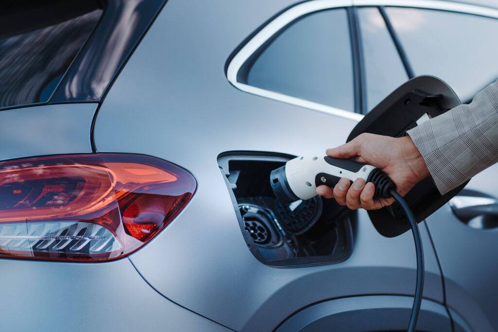 lei sobre carro elétrico em condomínio