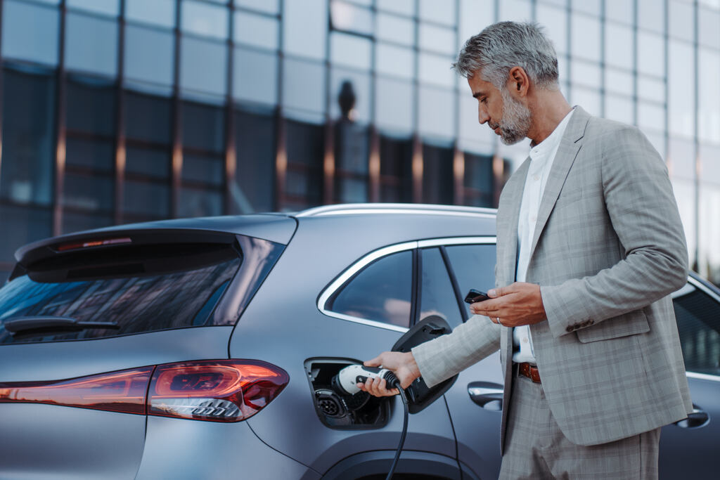carregamento de carros elétricos em condomínios: orientações e segurança
