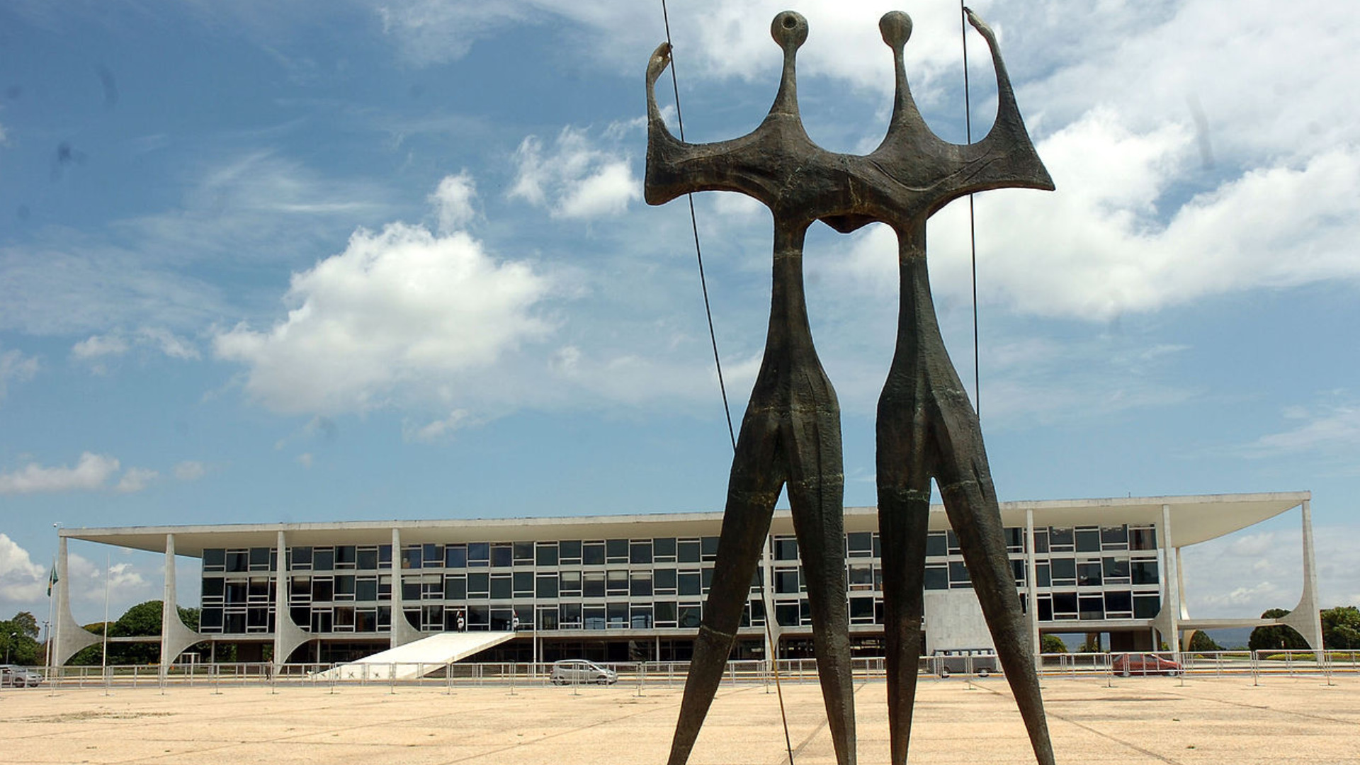 paisagem da praça tres poderes em brasilia