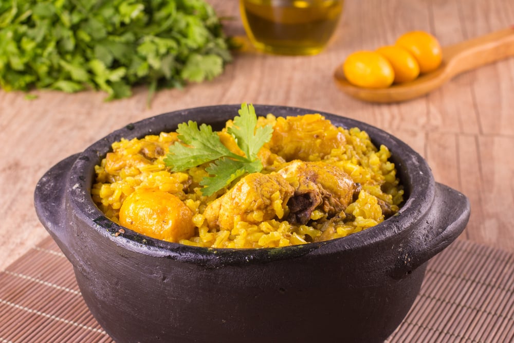 Galinhada com pequi, comida típica do Mato Grosso